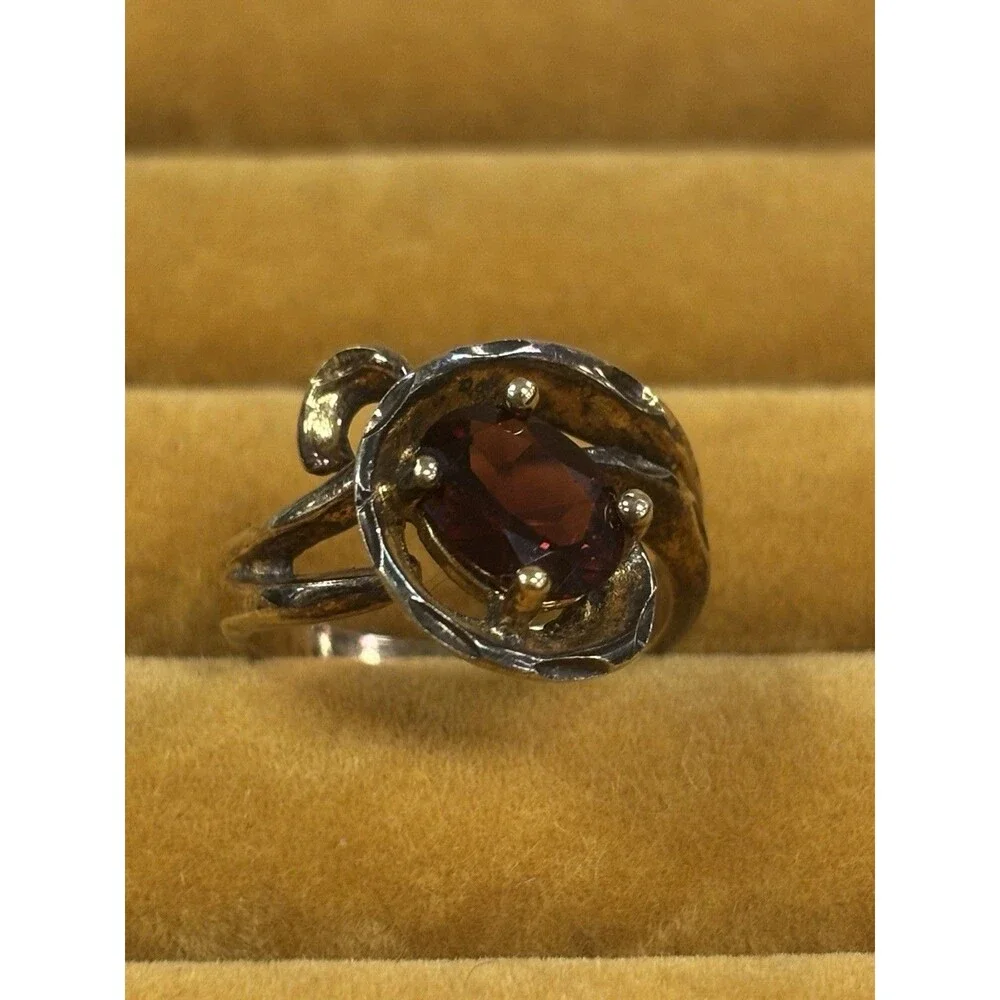 Vintage UTC Sterling Silver Gold Tone Garnet Ring Size 8 Abstract Swirl 925